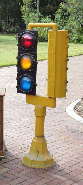 Appraisal: ECONOLITE DOUBLE TRAFFIC SIGNAL ON STAND Econolite double traffic light