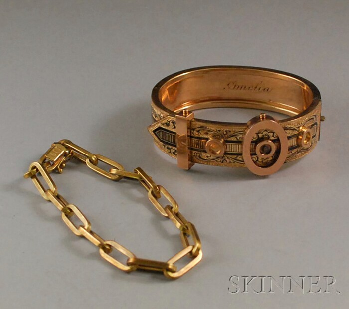 Appraisal: Two Jewelry Items an Italian kt gold chain-link bracelet Uno