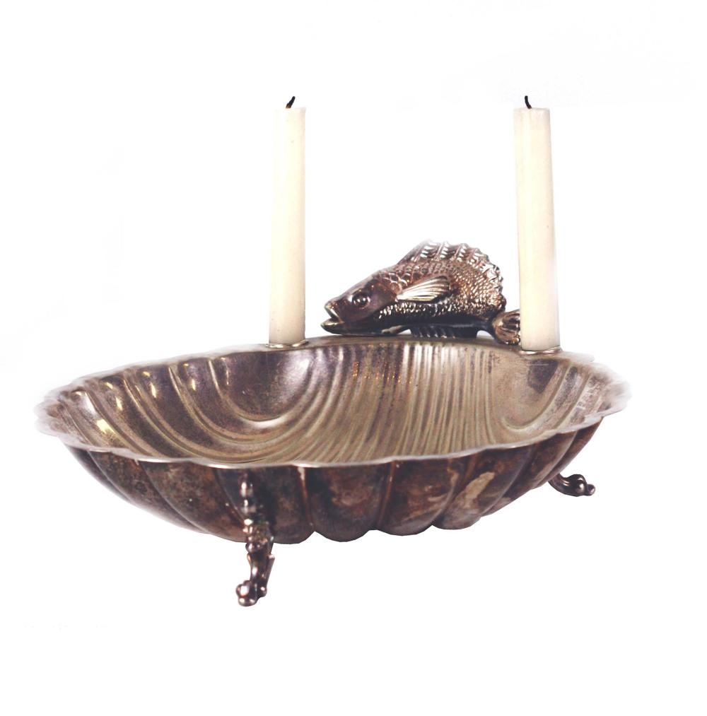 Appraisal: LARGE SILVER PLATE SHELL-FORM CENTERPIECE BOWLAmerican or English Marked The