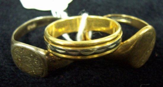 Appraisal: A ct gold signet ring and two further rings