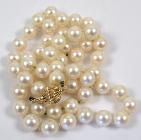 Appraisal: PEARL AND FOURTEEN KARAT GOLD NECKLACE - in length and