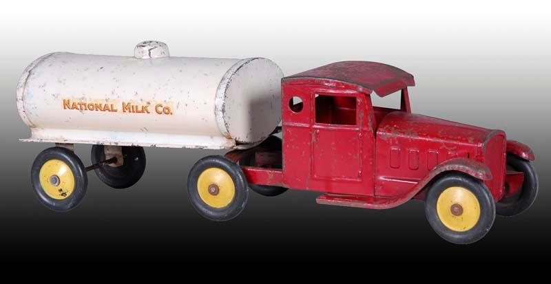 Appraisal: Pressed Steel Steelcraft Play Boy Trucking Tractor Description - ''