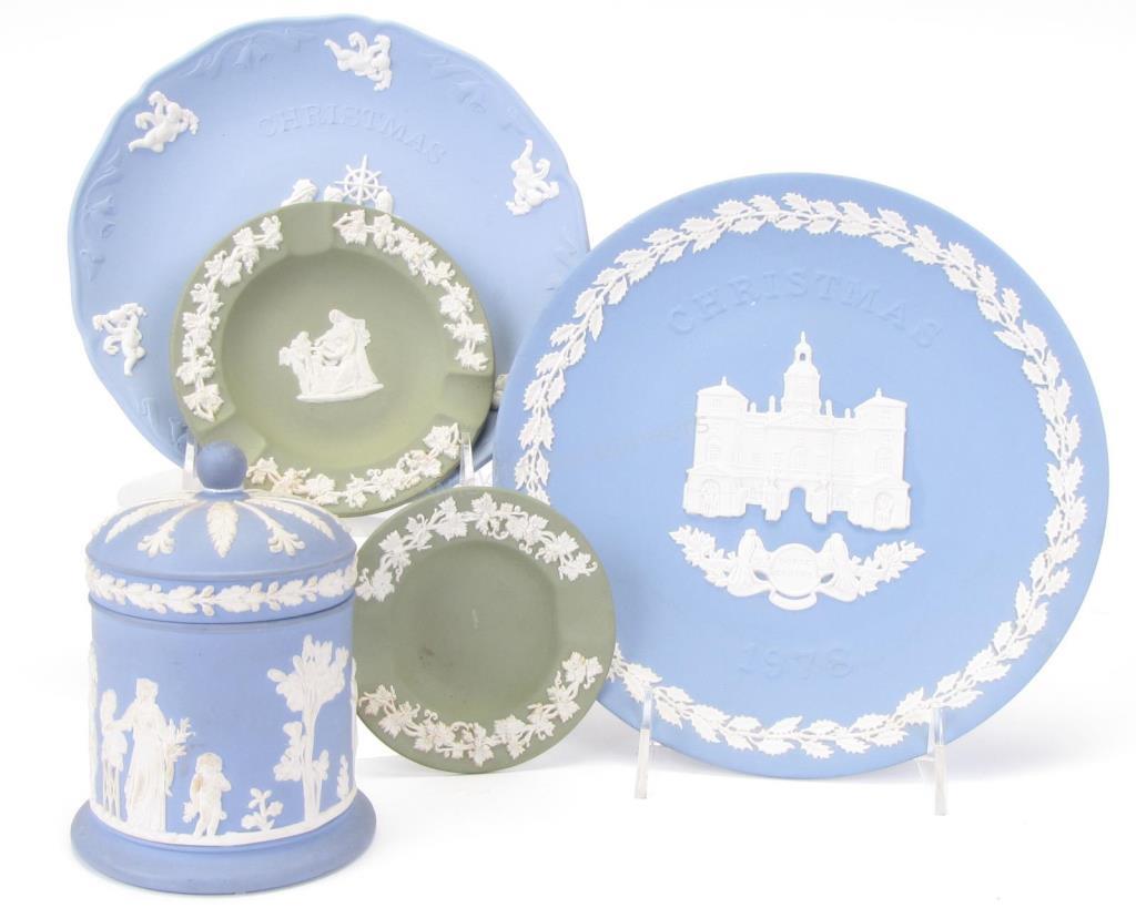 Appraisal: Group of Wedgwood Jasperware five pieces total including annual Christmas