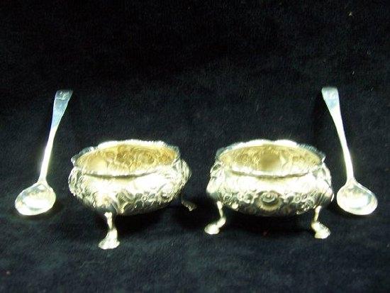 Appraisal: A pair of George III salts of cauldron form with