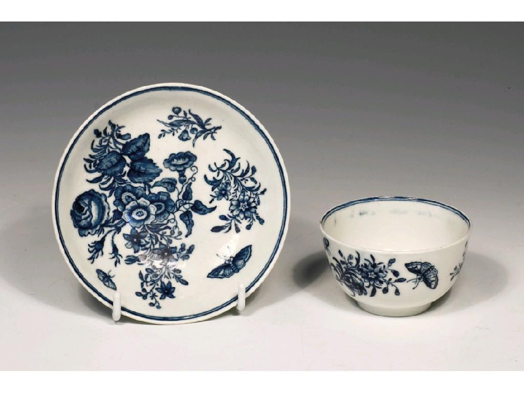 Appraisal: A FIRST PERIOD WORCESTER BLUE AND WHITE TEA BOWL AND