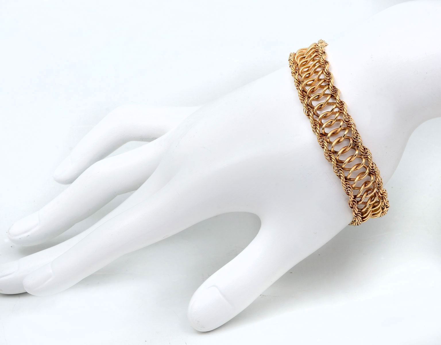 Appraisal: GRAM K GOLD CHAIN LINK BRACELET Gram yellow gold bracelet