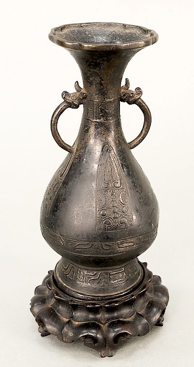 Appraisal: Bronze pear-shaped vase Yuhuchunping China Yuan or Ming th- th