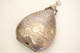 Appraisal: TH C ENGLISH STERLING SILVER SOVERIGN DISPENSER