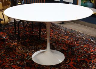 Appraisal: Eero Saarinen for Knoll Modern Tulip table Eero Saarinen for