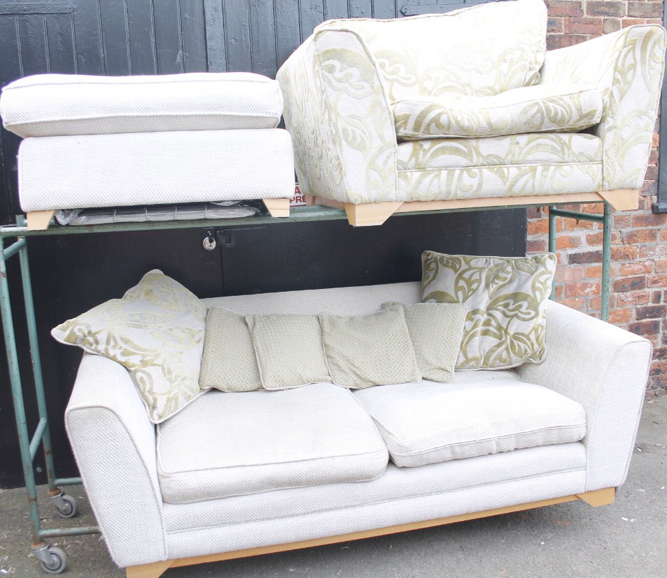 Appraisal: A modern three piece matched lounge suite comprising three seater