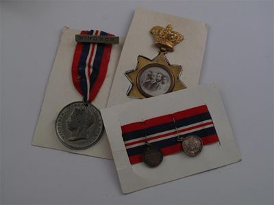 Appraisal: A collection of historical and commemorative medals all for wearing