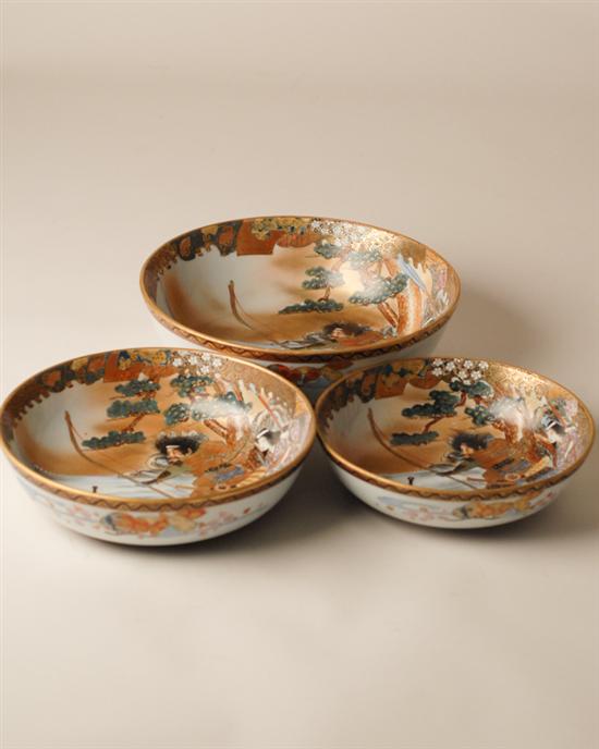 Appraisal: Three L th E th C Nesting Kutani Porcelain Bowls