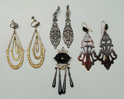 Appraisal: Four pieces vintage jewelry antique silver dangle filigree earrings set