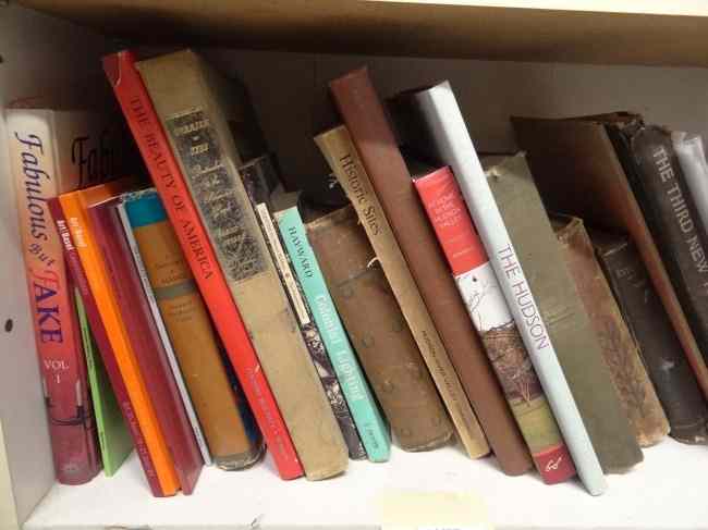 Appraisal: Lot misc books including Hudson Valley books Nutting book books