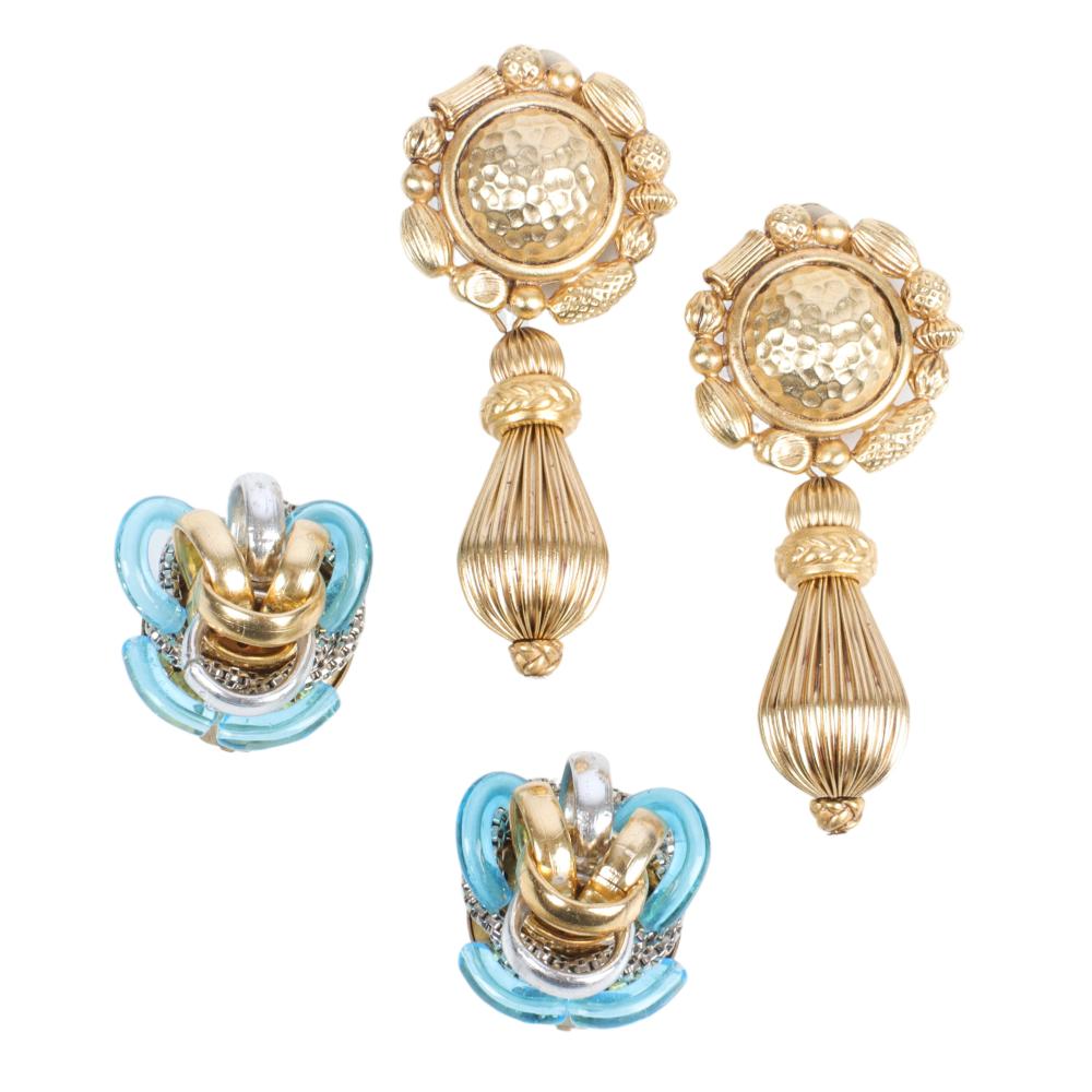 Appraisal: DESIGNER PR EARRINGS OSCAR DE LA RENTA GOLD TONE TASSEL