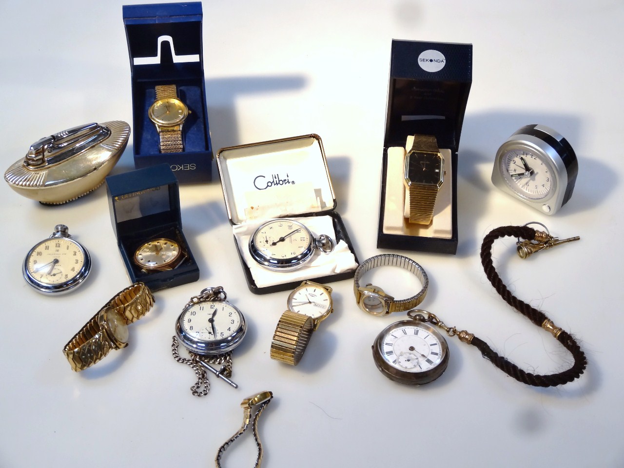 Appraisal: Various jewellery effects etc to include gentleman's Rotary wristwatch the