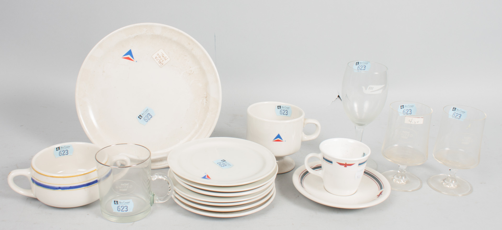 Appraisal: Assorted airline china and glassware Nine Delta china plates and