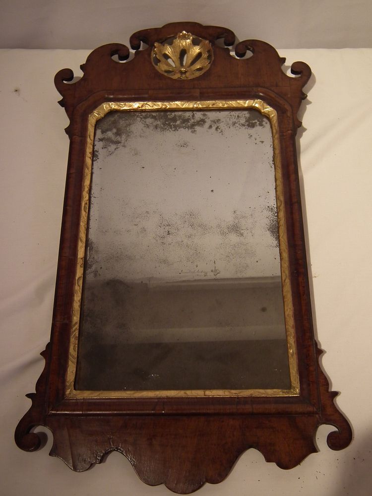 Appraisal: PERIOD ENGLISH CHIPPENDALE MIRROR Lovely mahogany and gilt English Chippendale