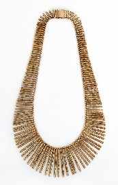 Appraisal: An ct gold fringe necklace length approximately cm gms