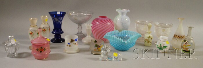 Appraisal: Nineteen Pieces of Assorted Art Glass including nine pieces of