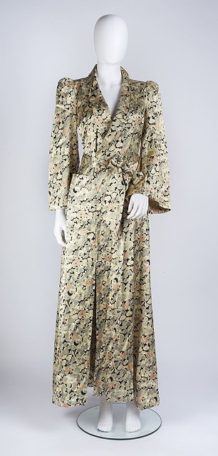 Appraisal: A mid- th century Biba dressing gown with three quarter