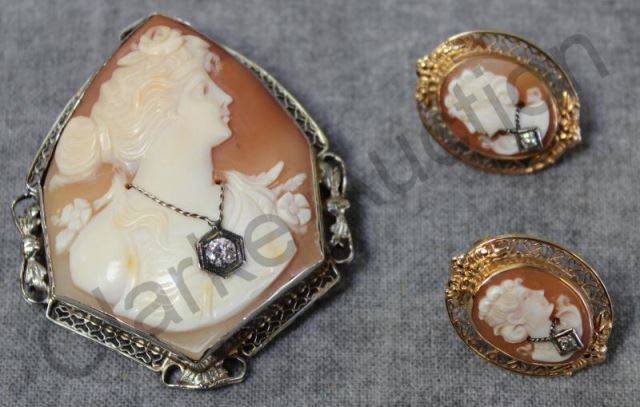 Appraisal: JEWELRY kt Carved Cameo Suite Carved cameo suite of a