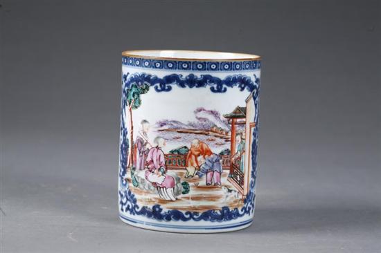 Appraisal: FAMILLE ROSE MUG China st half- th century Underglaze blue