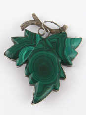 Appraisal: A white metal tests silver malachite brooch designed as a