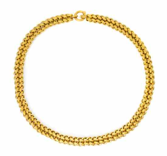 Appraisal: A Victorian Karat Yellow Gold Braided Motif Necklace in a