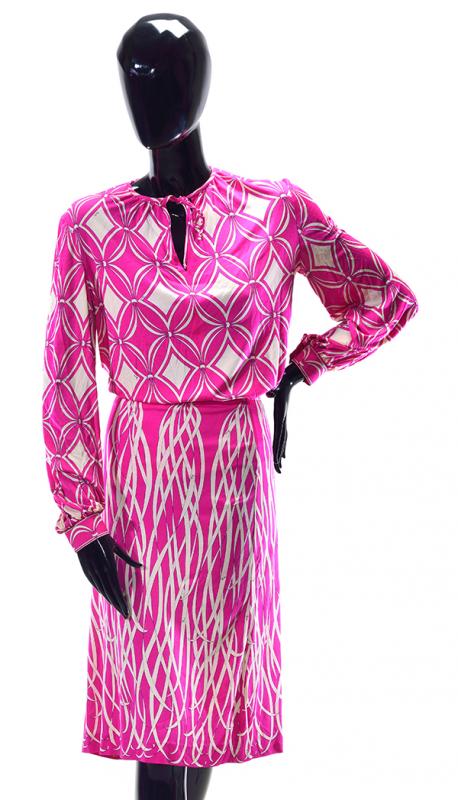 Appraisal: A 'S PUCCI ENSEMBLE Silk jersey long sleeved tie neck