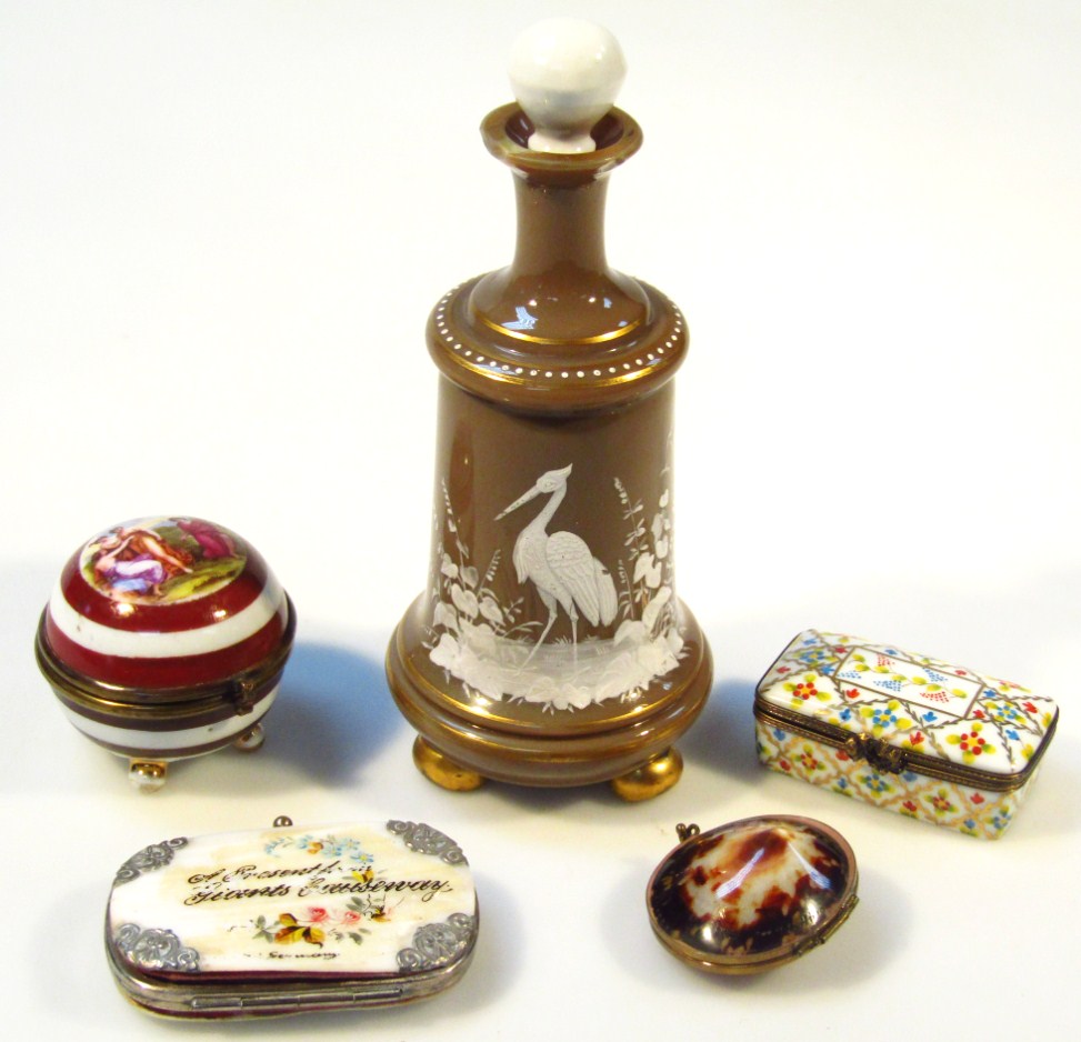 Appraisal: Various objects of virtue etc comprising a Limoges stamp box