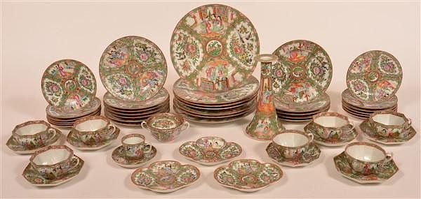 Appraisal: Pieces of Rose Medallion Porcelain China Pieces of Rose Medallion