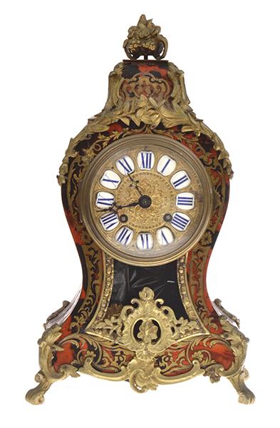 Appraisal: A LOUIS XV STYLE CUT BRASS INLAID MANTEL CLOCK serpentine