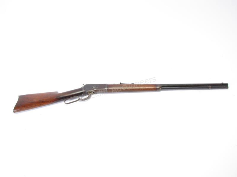 Appraisal: Winchester Lever Action Rifle-Blued round barrel Chambered in - WCF