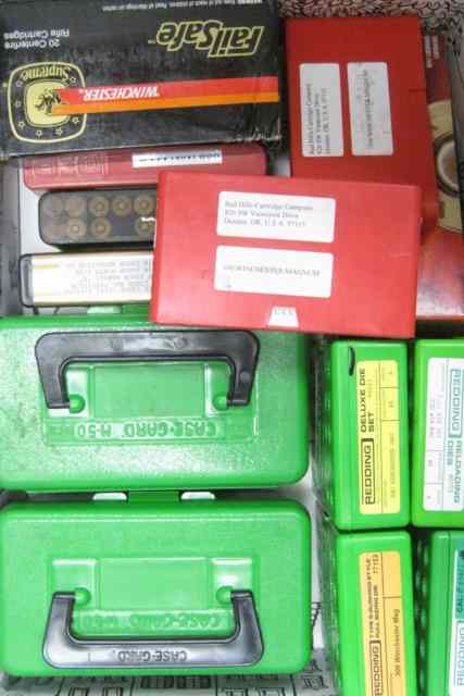 Appraisal: AMMUNITION AND RELOADING SUPPLIES FOR WINCHESTER MAGNUM CALIBER Redding die