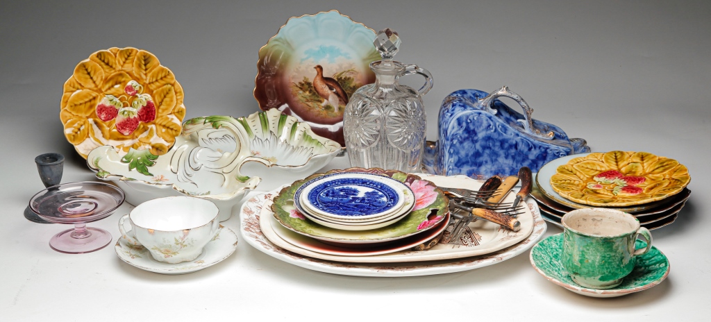 Appraisal: GROUP OF ASSORTED TABLEWEAR Twentieth century American and European Transferwear