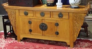 Appraisal: Chinese Wood Coffer Chinese wooden coffer the table top with