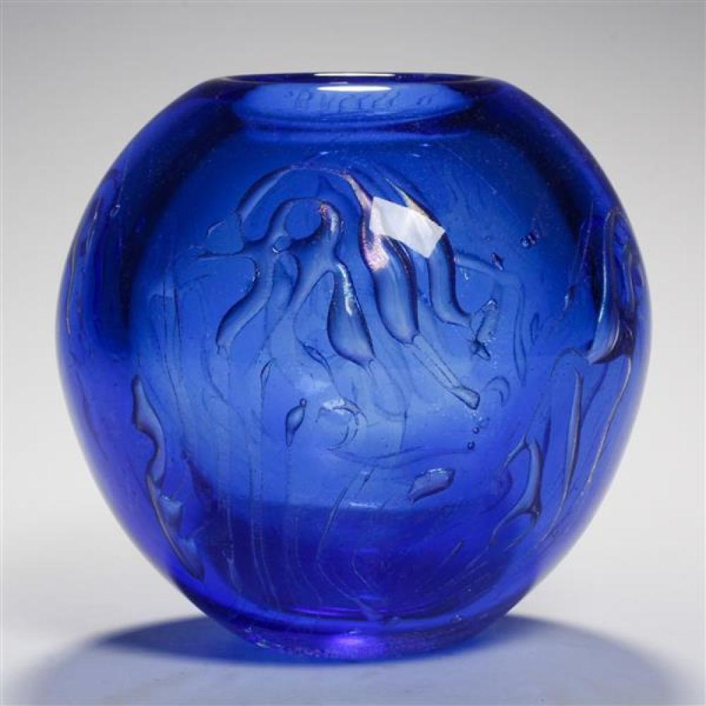 Appraisal: DAVID HUCHTHAUSEN BLUE AMERICAN STUDIO GLASS VASE David Huchthausen blue