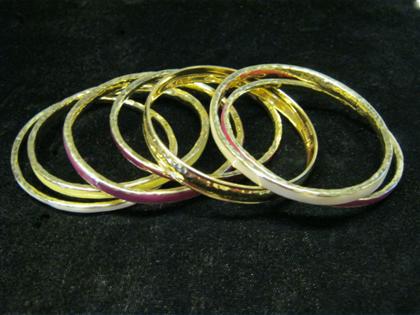 Appraisal: Group of karat yellow gold and enamel bangle bracelets IppolitaTotal