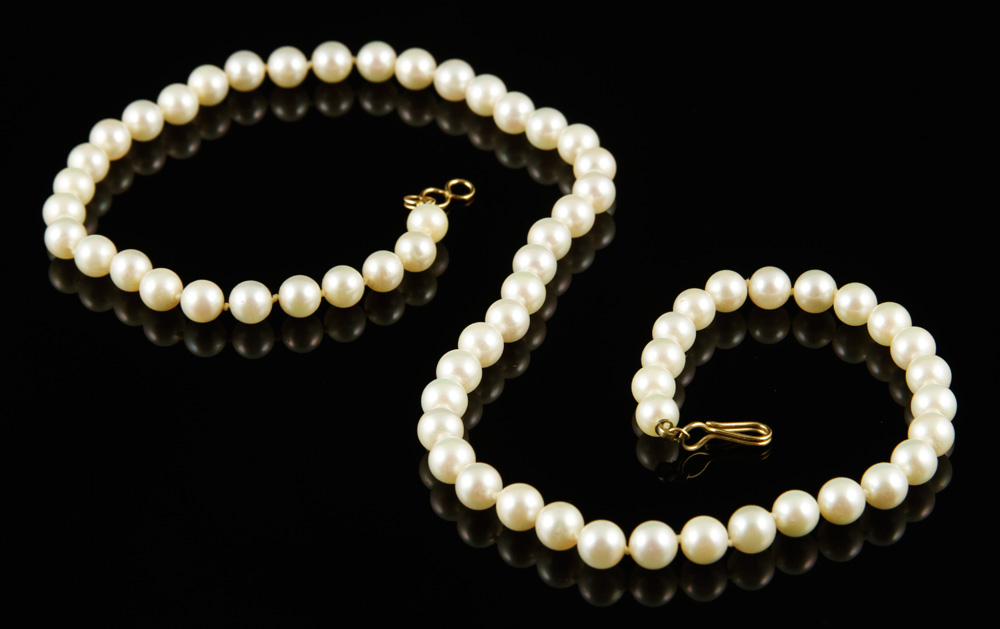 Appraisal: - Mikimoto Pearl Necklace Mikimoto pearl necklace white lustrous pearls