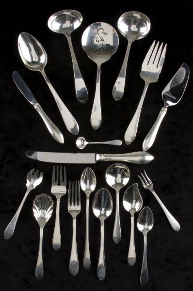 Appraisal: Pointed Antique Sterling Silver Flatware Service pieces in the Pointed