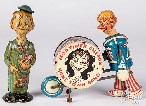 Appraisal: TWO MARX LITHOGRAPHED TIN TOYSTwo Marx lithographed tin toys to