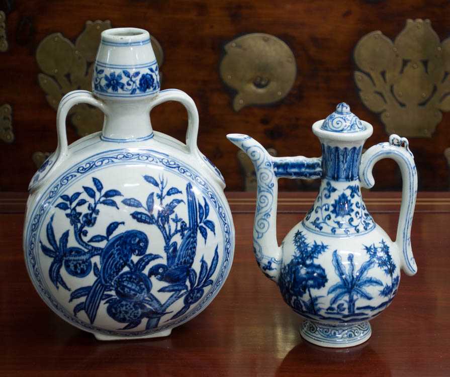 Appraisal: TWO CHINESE BLUE AND WHITE PORCELAIN VESSELS including a moon