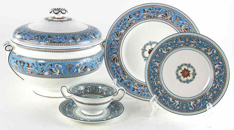 Appraisal: Wedgwood ''Florentine'' China Dinner Service pieces including dinner plates salad