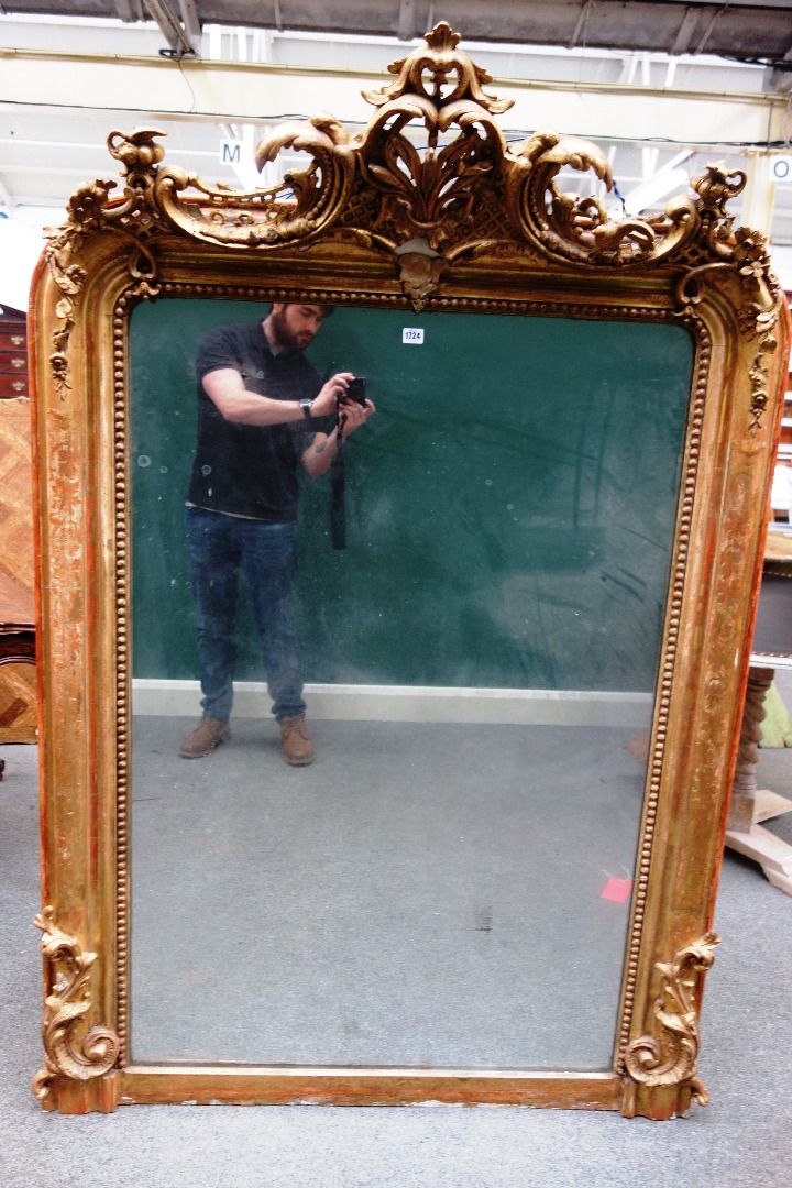 Appraisal: A Victorian gilt framed mirror with acanthus scroll crest cm