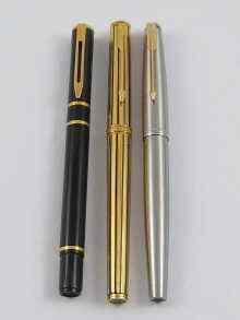 Appraisal: Two Parker pens and a Waterman pen