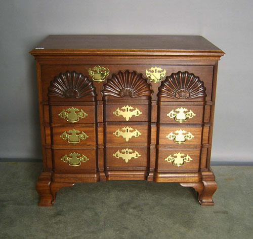 Appraisal: Chippendale style mahogany chest of drawers h w