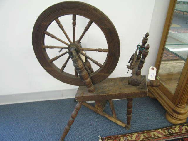 Appraisal: th Century Spinning Wheel