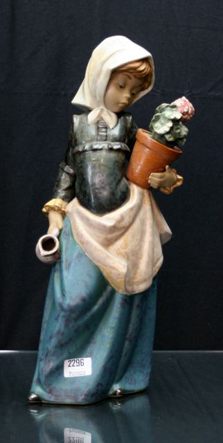 Appraisal: A Lladro figure of a flower girl cm high