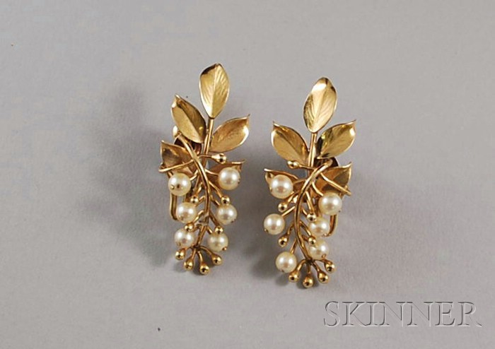 Appraisal: Pair of kt Gold and Cultured Pearl Spray Earclips Ming's